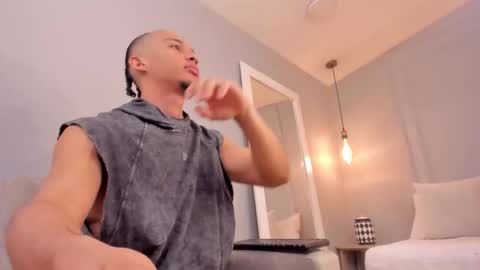 Snapshot of dominick_star chatting on November 5, 2025, 4:01 am Dominick Star online show from November 5, 2025, 4:01 am