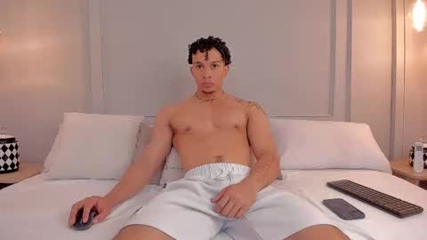 Snapshot of dominick_star chatting on November 20, 2025, 4:12 am Dominick Star online show from November 20, 2025, 4:12 am