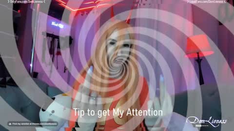 Snapshot of domlioness chatting on January 25, 2025, 5:07 am DomLioness online show from January 25, 2025, 5:07 am