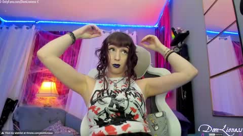 Snapshot of domlioness chatting on February 1, 2025, 12:29 am DomLioness online show from February 1, 2025, 12:29 am