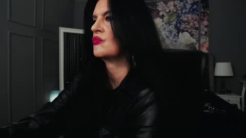 Dom Melisa online show from November 1, 2025, 8:55 pm