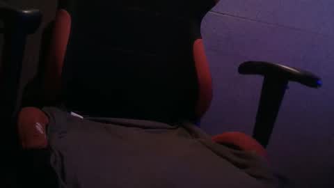 Snapshot of domse999 chatting on September 27, 2025, 3:33 am domse999 online show from September 27, 2025, 3:33 am