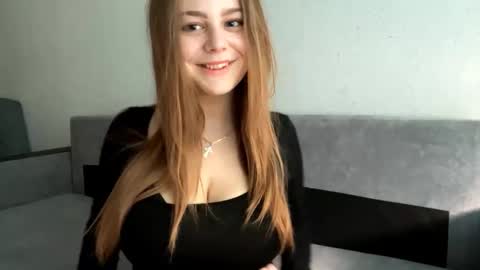 Snapshot of donaldsing chatting on October 10, 2025, 1:10 pm Mary online show from October 10, 2025, 1:10 pm