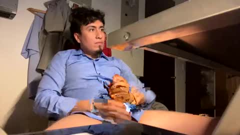 Snapshot of donkeyguy92 chatting on January 23, 2025, 5:45 am DONK CHIMBO --- ---- SEX ADDICT online show from January 23, 2025, 5:45 am