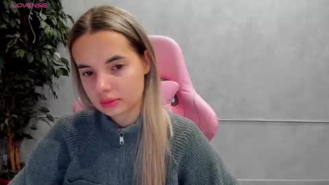 Snapshot of donnaaa_evans chatting on March 11, 2025, 12:00 am Donna On GMT2 Mon-Fri 3-9 AM online show from March 11, 2025, 12:00 am