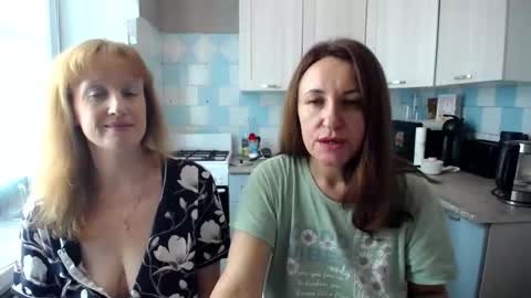 Tatiana 43 curvy sexy body and Joanna redhead 39 years online show from September 10, 2025, 7:52 am