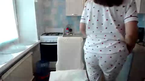 Tatiana 43 curvy sexy body and Joanna redhead 39 years online show from September 15, 2025, 6:24 am