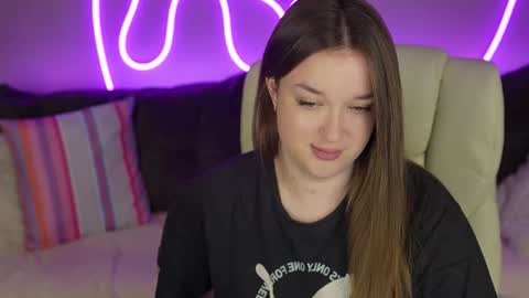 Snapshot of donnalust chatting on November 17, 2025, 2:34 pm DONNA online show from November 17, 2025, 2:34 pm