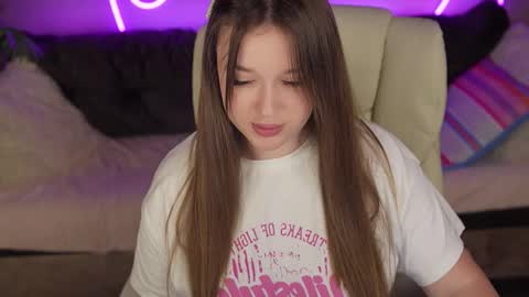 Snapshot of donnalust chatting on November 21, 2025, 9:24 pm DONNA online show from November 21, 2025, 9:24 pm