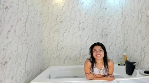 Snapshot of dore_amelie chatting on October 29, 2025, 1:02 pm DORE online show from October 29, 2025, 1:02 pm