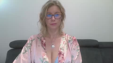 DoreenSexy online show from September 20, 2025, 7:48 pm