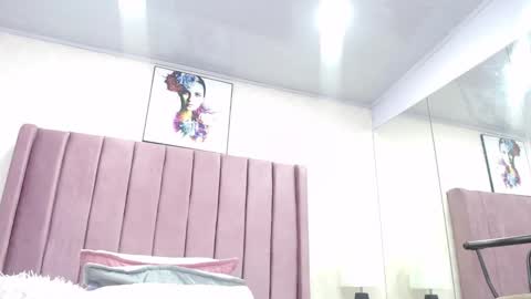 Snapshot of dorettaacreman chatting on October 21, 2025, 12:39 pm Anny online show from October 21, 2025, 12:39 pm