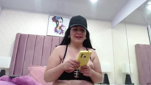 Snapshot of dorettaacreman chatting on November 16, 2025, 12:44 pm Anny online show from November 16, 2025, 12:44 pm