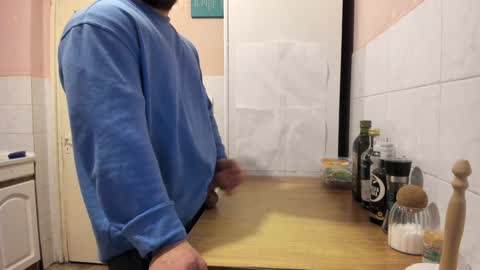 Snapshot of doriancretu95 chatting on December 23, 2024, 9:08 pm menu below online show from December 23, 2024, 9:08 pm