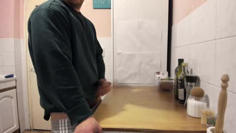 Snapshot of doriancretu95 chatting on February 7, 2025, 4:03 pm menu below online show from February 7, 2025, 4:03 pm