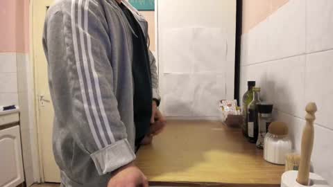 Snapshot of doriancretu95 chatting on February 9, 2025, 3:12 pm menu below online show from February 9, 2025, 3:12 pm