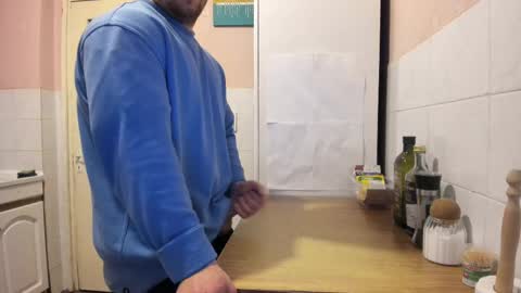 Snapshot of doriancretu95 chatting on February 14, 2025, 9:53 pm menu below online show from February 14, 2025, 9:53 pm