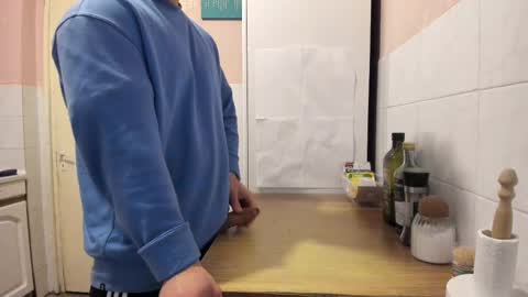 Snapshot of doriancretu95 chatting on February 16, 2025, 10:10 am menu below online show from February 16, 2025, 10:10 am