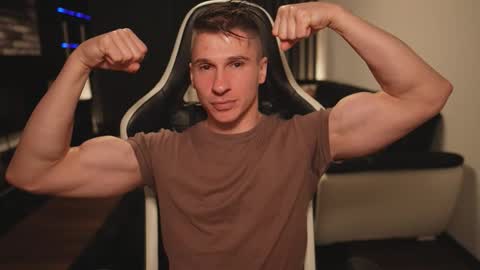 Dorian Reyes online show from November 11, 2025, 11:27 pm