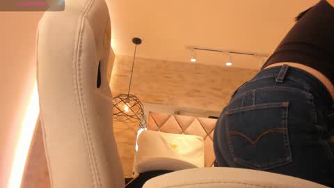  DOROTHY online show from March 5, 2025, 6:23 am