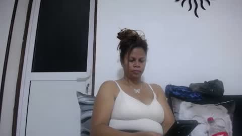 DorothyInsky online show from March 1, 2025, 4:44 pm