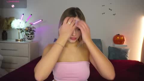 Snapshot of dorretangel chatting on October 30, 2025, 10:06 am Amy online show from October 30, 2025, 10:06 am