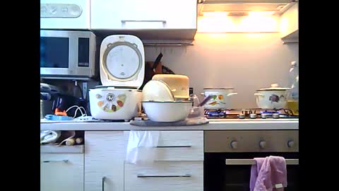 Snapshot of dorrie_ann chatting on December 12, 2024, 6:57 am Dorrie Ann online show from December 12, 2024, 6:57 am