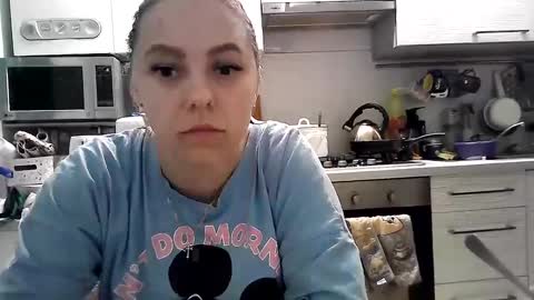 Snapshot of dorrie_ann chatting on February 6, 2025, 6:24 pm Dorrie Ann online show from February 6, 2025, 6:24 pm