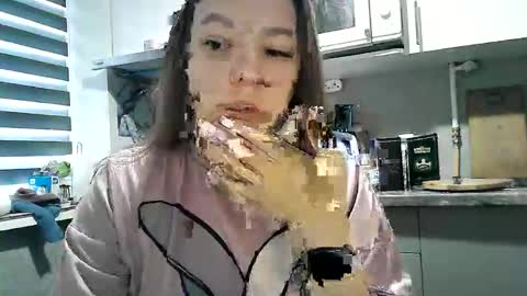 Snapshot of dorrie_ann chatting on October 20, 2025, 6:14 am Dorrie Ann online show from October 20, 2025, 6:14 am