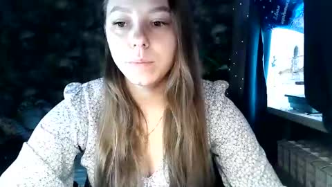 Snapshot of dorrie_ann chatting on December 21, 2025, 7:04 am Dorrie Ann online show from December 21, 2025, 7:04 am