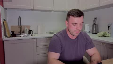 Sasha online show from September 30, 2025, 4:12 pm