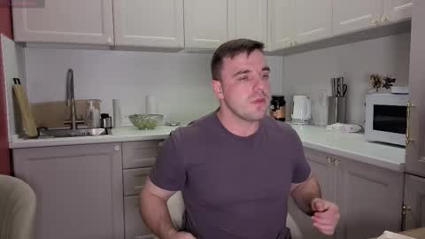 Sasha online show from October 7, 2025, 7:44 pm