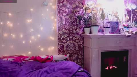 Snapshot of doublebubblecum chatting on December 18, 2025, 2:28 am Angie online show from December 18, 2025, 2:28 am