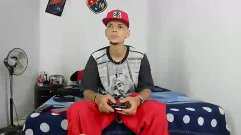 Snapshot of douglas_gallegos chatting on January 9, 2025, 9:37 pm douglas_gallegos online show from January 9, 2025, 9:37 pm