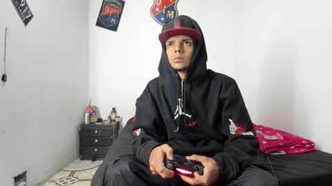 Snapshot of douglas_gallegos chatting on January 16, 2025, 3:56 am douglas_gallegos online show from January 16, 2025, 3:56 am