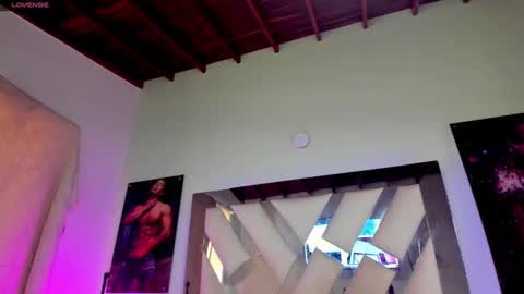 Douglas Safado online show from March 9, 2025, 6:32 pm