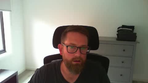 Snapshot of downunderwonder13 chatting on November 28, 2025, 4:04 am downunderwonder13 online show from November 28, 2025, 4:04 am