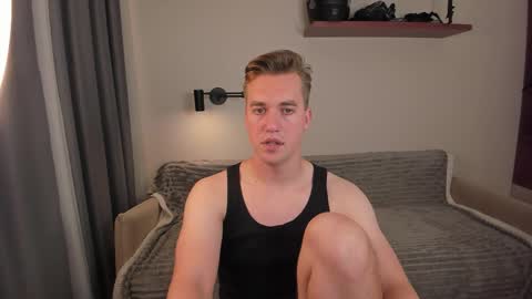 Snapshot of dr_your_dream chatting on September 12, 2025, 8:42 pm Mervin  online show from September 12, 2025, 8:42 pm