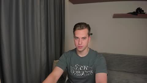 Snapshot of dr_your_dream chatting on September 17, 2025, 8:43 pm Mervin  online show from September 17, 2025, 8:43 pm