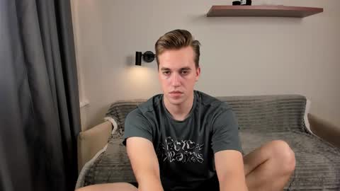 Snapshot of dr_your_dream chatting on October 8, 2025, 8:39 pm Mervin  online show from October 8, 2025, 8:39 pm