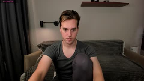 Snapshot of dr_your_dream chatting on October 19, 2025, 9:26 pm Mervin  online show from October 19, 2025, 9:26 pm