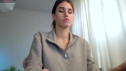 Snapshot of dragon_ink chatting on November 14, 2025, 6:34 am Lisbeth Salander online show from November 14, 2025, 6:34 am