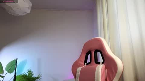 Snapshot of dragon_ink chatting on November 21, 2025, 6:23 am Lisbeth Salander online show from November 21, 2025, 6:23 am