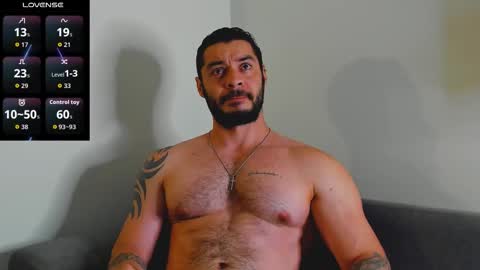 drake_cole11 online show from December 16, 2025, 1:21 am