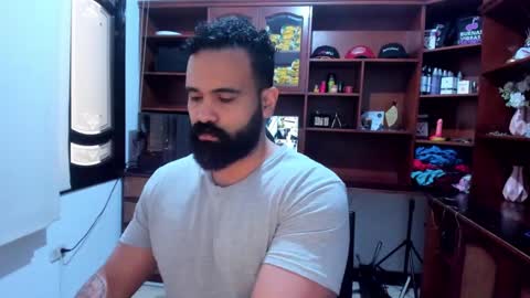 Snapshot of drako_argenti_ chatting on December 2, 2024, 1:13 pm Drako online show from December 2, 2024, 1:13 pm