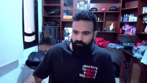 Snapshot of drako_argenti_ chatting on December 29, 2024, 9:20 pm Drako online show from December 29, 2024, 9:20 pm