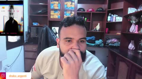 Snapshot of drako_argenti_ chatting on January 12, 2025, 1:48 pm Drako online show from January 12, 2025, 1:48 pm