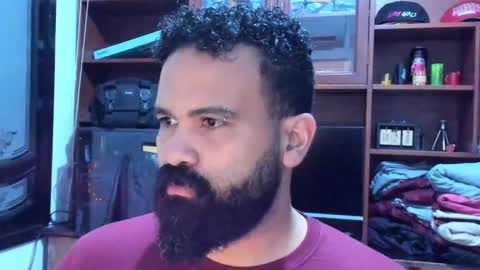 Snapshot of drako_argenti_ chatting on January 26, 2025, 3:27 am Drako online show from January 26, 2025, 3:27 am