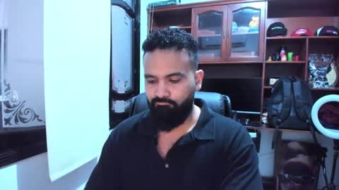 Snapshot of drako_argenti_ chatting on February 4, 2025, 8:59 pm Drako online show from February 4, 2025, 8:59 pm