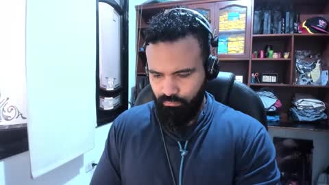 Snapshot of drako_argenti_ chatting on February 24, 2025, 12:59 pm Drako online show from February 24, 2025, 12:59 pm